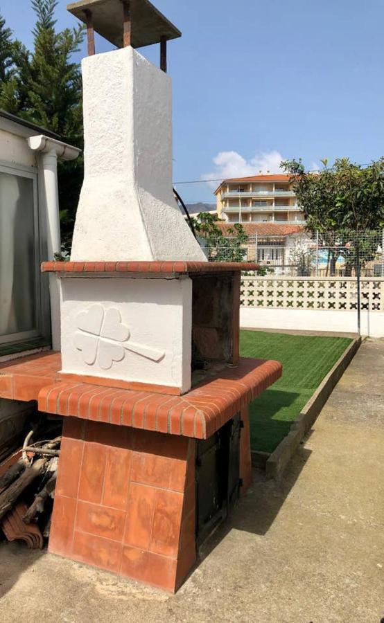 Magnifica Casa Con Jardin Y Barbacoa En Roses别墅 外观 照片